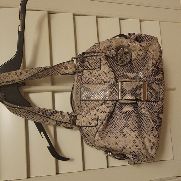 Michael Kors Handbags - Michael Kors Heidi  Snakeskin Purse 👜 Used once !!! New condition!
